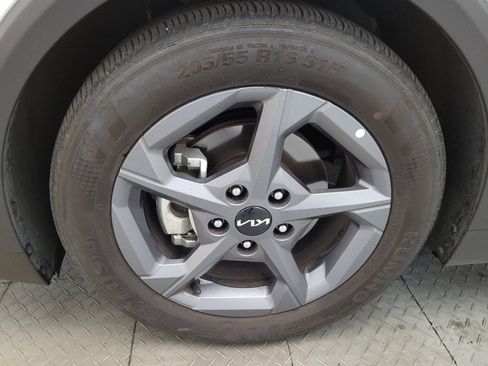 Used 2025 Kia K4 FWD image 31