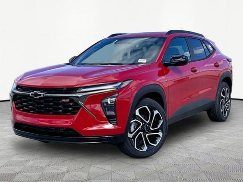 New 2026 Chevrolet Trax RS w/ Sunroof Package FWD image 3