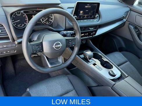 Used 2026 Nissan Rogue SV w/ Cold Weather Package AWD/4WD image 12
