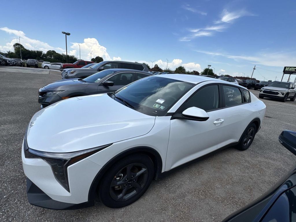 Used 2025 Kia K4 FWD image 4