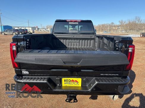 Used 2025 GMC Sierra 3500 Denali Ultimate AWD/4WD image 10