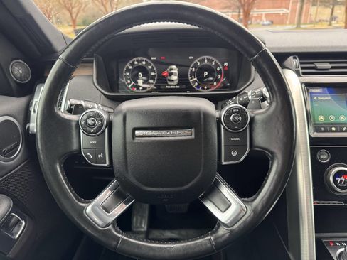 Used 2018 Land Rover Discovery HSE image 22