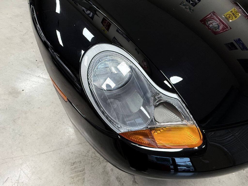 Used 1999 Porsche Boxster RWD image 12