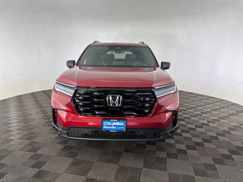 Certified 2025 Honda Pilot Black Edition image 2