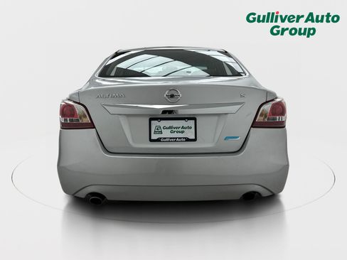 Used 2013 Nissan Altima 2.5 S FWD image 7