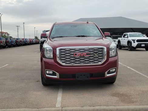 Used 2019 GMC Yukon Denali w/ Denali Ultimate Package RWD image 3
