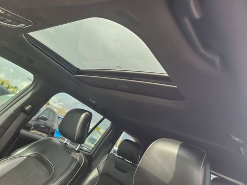 Used 2023 Jeep Grand Cherokee Altitude image 19