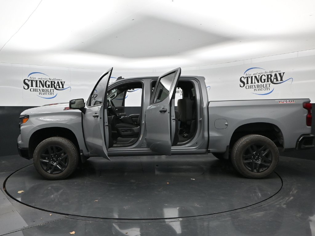 Used 2025 Chevrolet Silverado 1500 Custom Trail Boss AWD/4WD image 37
