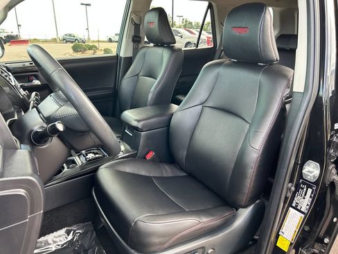 Used 2022 Toyota 4Runner TRD Off-Road Premium AWD/4WD image 15