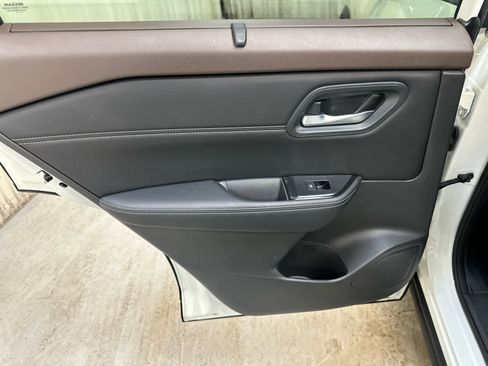 Certified 2023 Nissan Rogue SV w/ SV Premium B Package AWD/4WD image 29