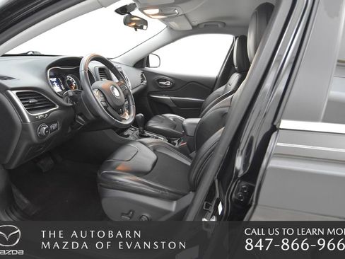 Used 2019 Jeep Cherokee Latitude Plus w/ Cold Weather Group image 21