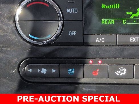 Used 2014 Ford Expedition Limited image 21