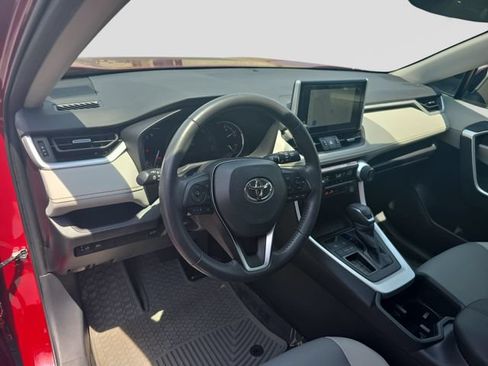 Used 2025 Toyota RAV4 XLE Premium FWD image 16