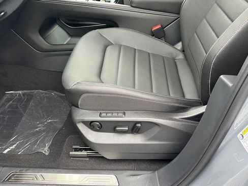 New 2026 Volkswagen Atlas Cross Sport SEL R-Line AWD/4WD image 26