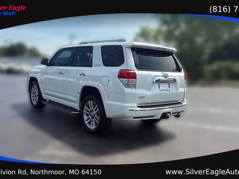 Used 2011 Toyota 4Runner Limited w/ Convenience Pkg AWD/4WD image 3