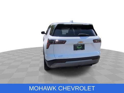 Certified 2025 Chevrolet Equinox LT AWD/4WD image 8
