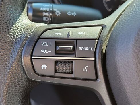 Used 2023 Honda CR-V LX image 23