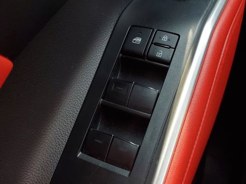 Used 2023 Toyota Highlander XSE AWD/4WD image 21