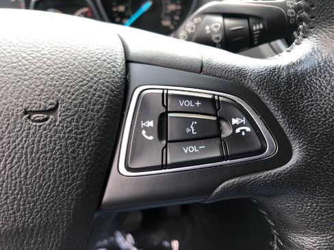 Used 2019 Ford Escape SEL AWD/4WD image 35