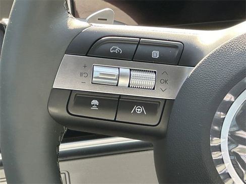 New 2025 Hyundai Tucson Limited image 24