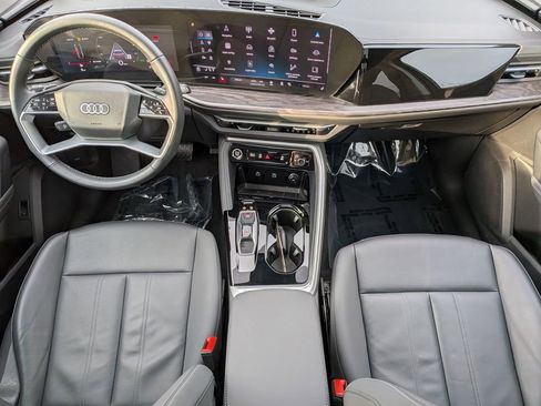 Used 2025 Audi Q5 Premium Plus w/ Premium Plus image 29