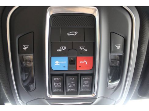 New 2026 Jeep Grand Cherokee Limited Reserve AWD/4WD image 34