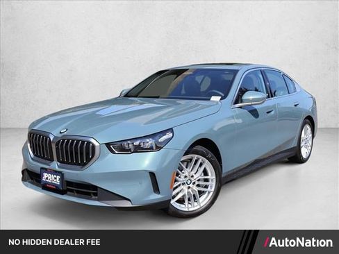 Used 2025 BMW 530i xDrive w/ Premium Package AWD/4WD image 1