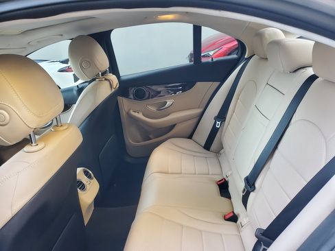 Used 2019 Mercedes-Benz C 300 Sedan image 11