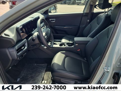 New 2026 Kia K4 EX FWD image 19