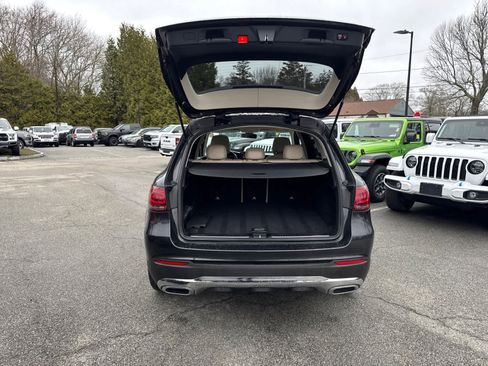 Used 2021 Mercedes-Benz GLC 300 4MATIC image 35