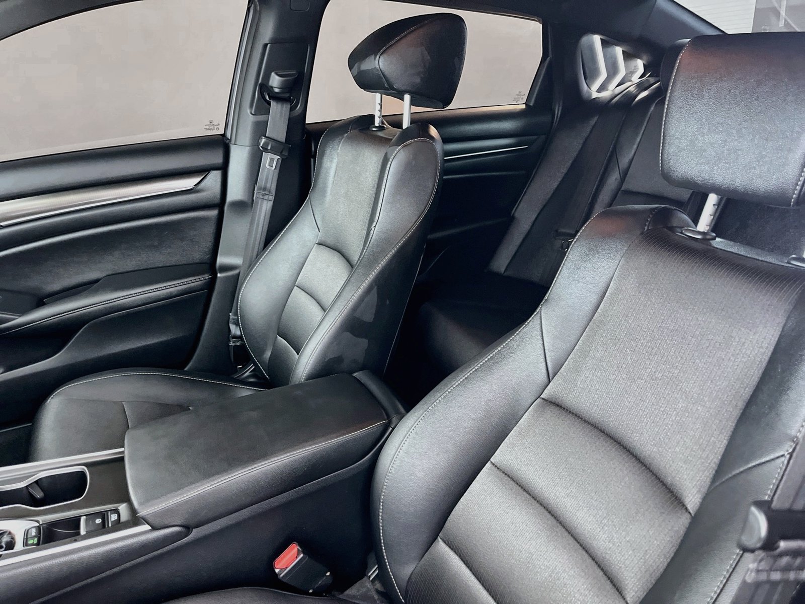 Used 2020 Honda Accord Sport image 27