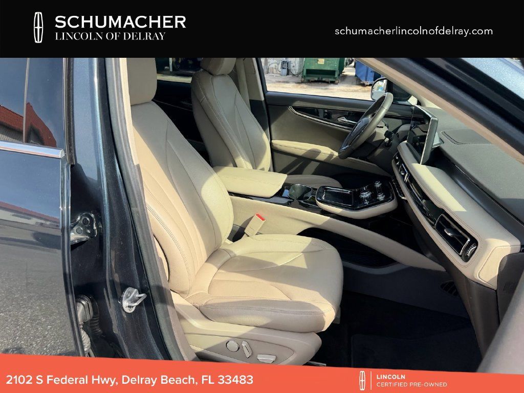 Used 2022 Lincoln Nautilus FWD w/ Premium Package image 15