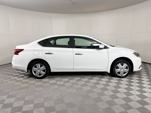 Used 2017 Nissan Sentra S FWD image 8