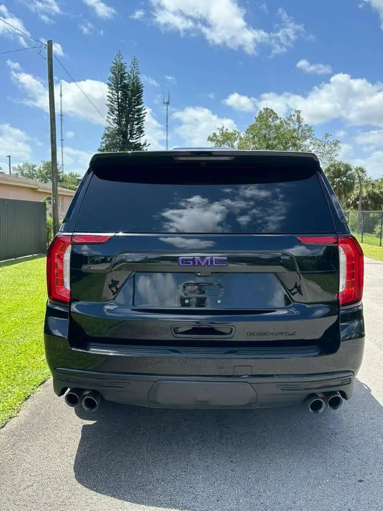 Used 2021 GMC Yukon Denali w/ Denali Ultimate Package AWD/4WD image 5