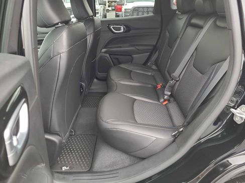 New 2026 Jeep Compass Latitude image 21