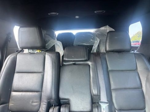Used 2014 Ford Explorer Limited w/ Equipment Group 302A AWD/4WD image 14