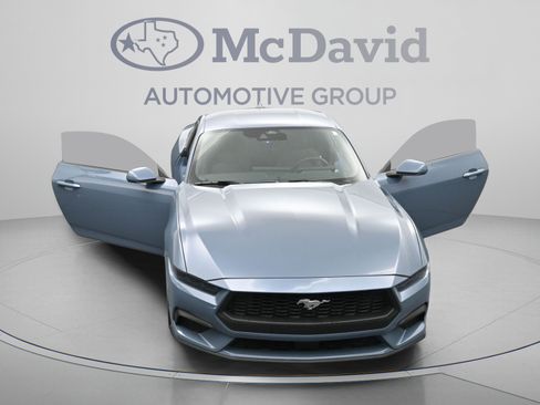 Used 2025 Ford Mustang Coupe RWD image 42