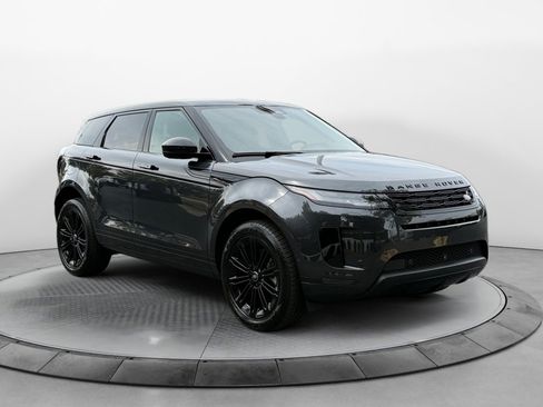 Used 2024 Land Rover Range Rover Evoque S image 3