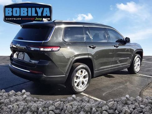 Used 2023 Jeep Grand Cherokee L Limited image 3