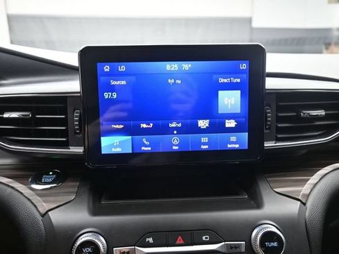 Used 2020 Ford Explorer Limited RWD image 11