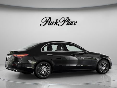 Used 2025 Mercedes-Benz C 300 Sedan image 23