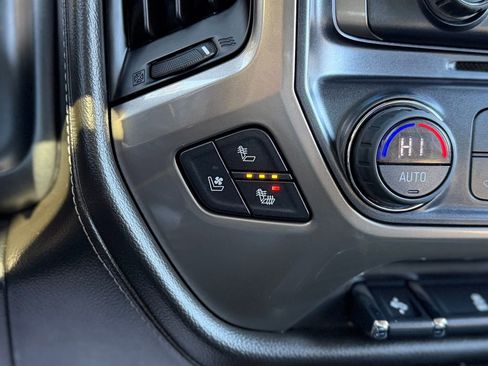 Used 2018 Chevrolet Silverado 1500 High Country image 17