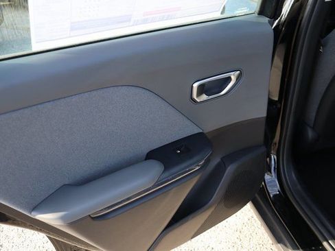 New 2025 Kia K4 EX image 11