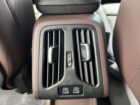 Used 2025 BMW X2 xDrive28i AWD/4WD image 38