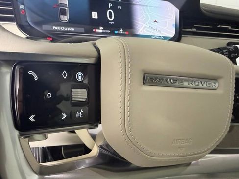 New 2026 Land Rover Range Rover SE image 18