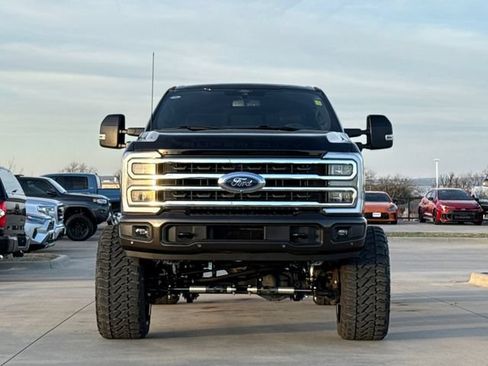 Used 2024 Ford F250 King Ranch w/ FX4 Off-Road Package AWD/4WD image 2
