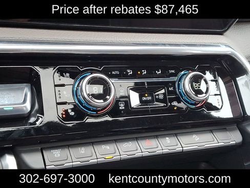 New 2026 GMC Sierra 2500 Denali w/ Denali Reserve Package image 15