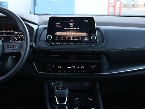 Certified 2023 Nissan Rogue SV image 23