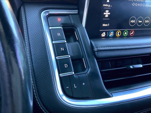 Used 2021 Chevrolet Tahoe Premier w/ Premium Package image 63