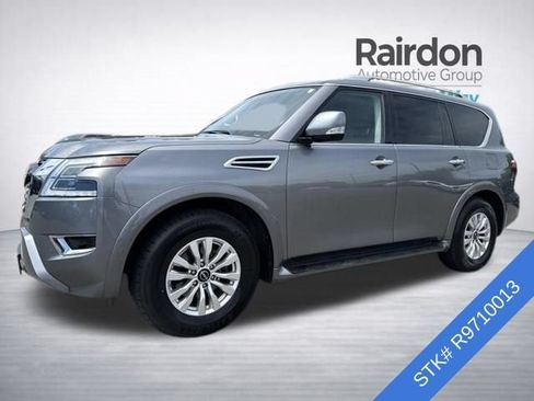 Used 2024 Nissan Armada SV AWD/4WD image 3